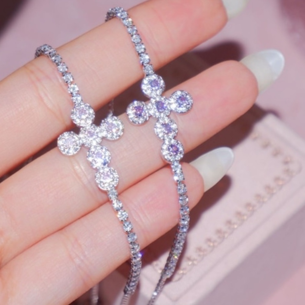 Dainty Silver Cross Bolo Bracelet - Pavé Crystal Tennis Style - EUC